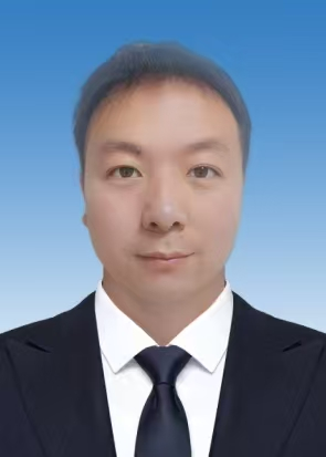 李诚.png