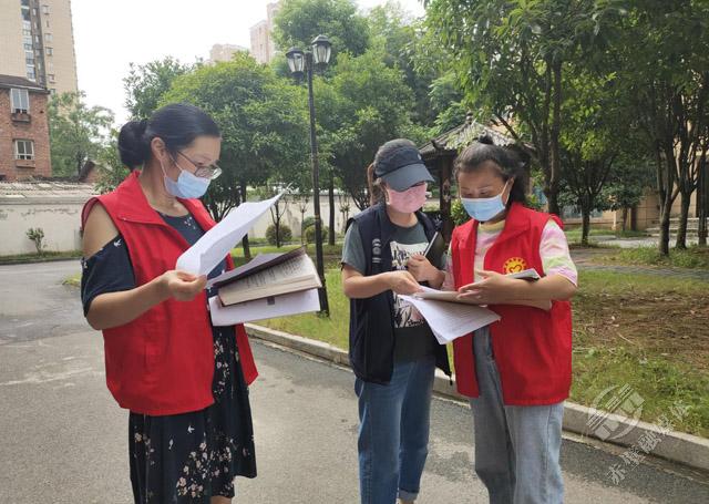 赤壁市志愿者多措并举助力疫情防控