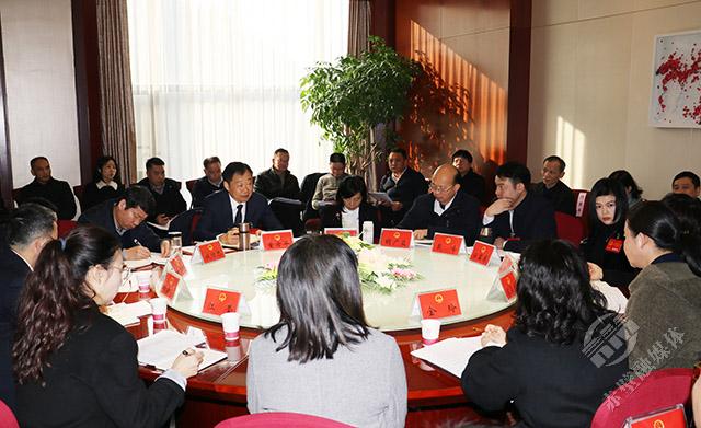 董方平、葛军等市领导继续参加市十届人大三次会议分组审议